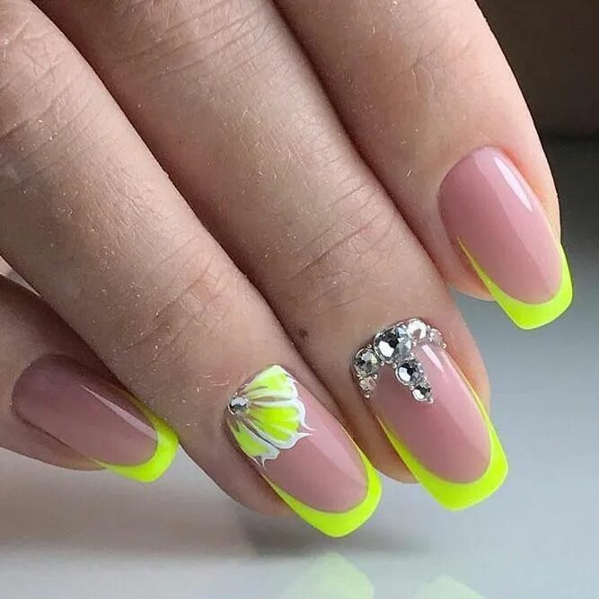 Летний дизайн новинки 100+ New French Manicure Designs To Modernize The Classic Mani Gel french manicu