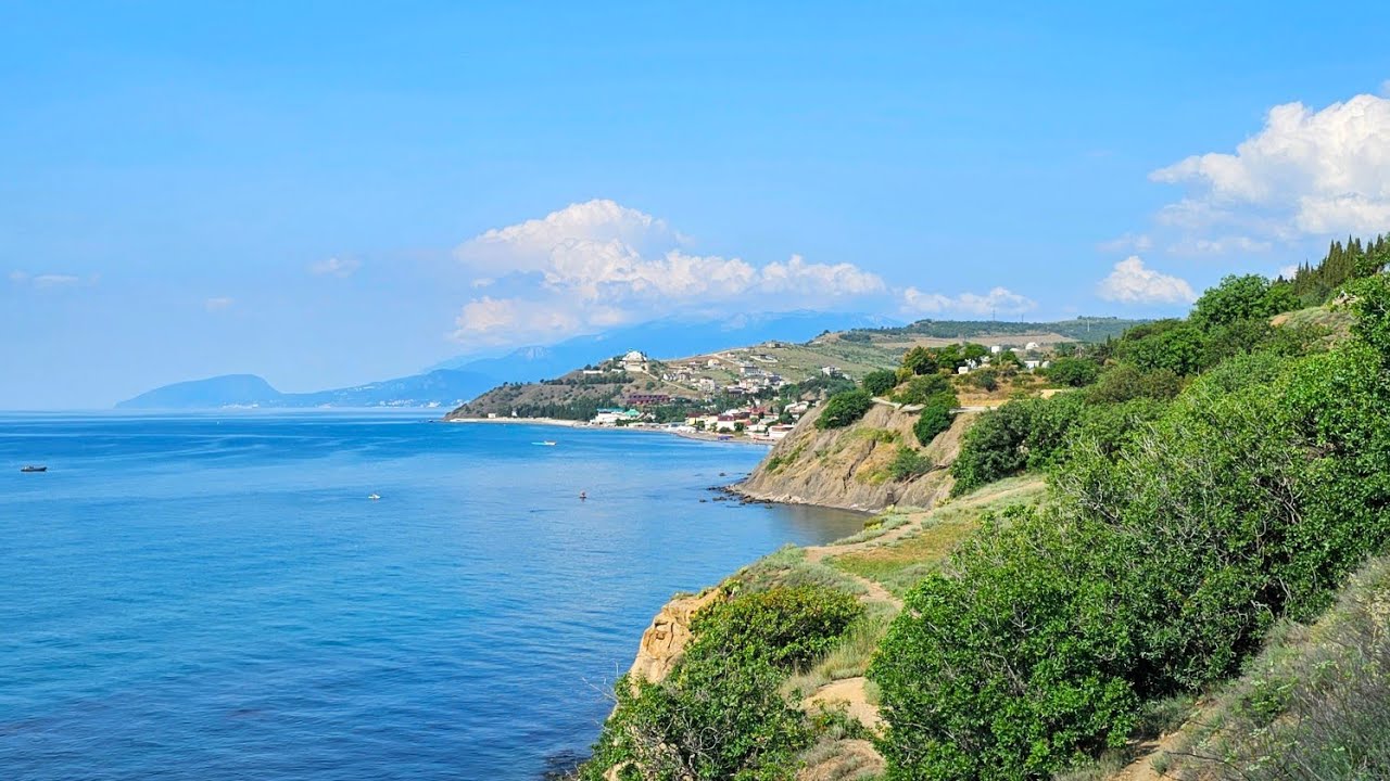 Летний крым фото Немного Летнего Крыма в Августе. Алушта, поселок Малореченский, отель Московский