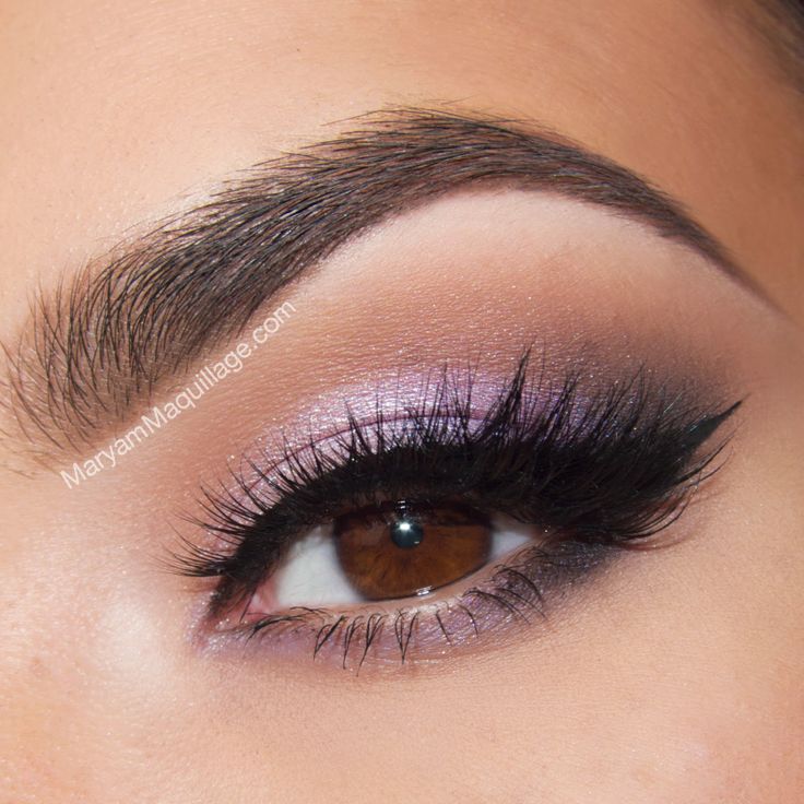 Летний макияж карих глаз Spring Beauty Trend: Lavender, Lilac, Purple Purple eye makeup, Lilac eye makeup