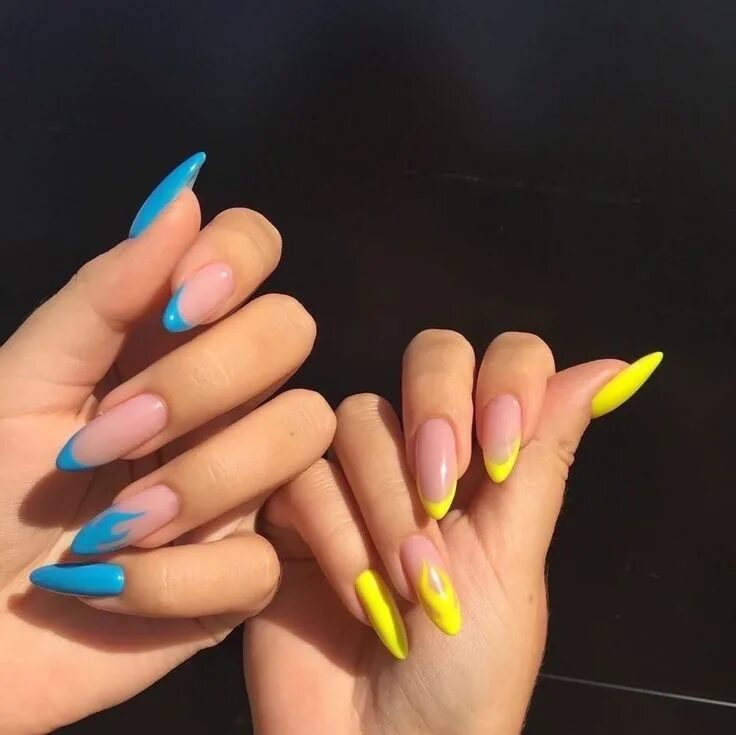 Летний маникюр 2024 миндаль идеи для маникюра/manicure on Instagram: "♡ Какой дизайн выберешь ты? ♡ 1/2/3/4/