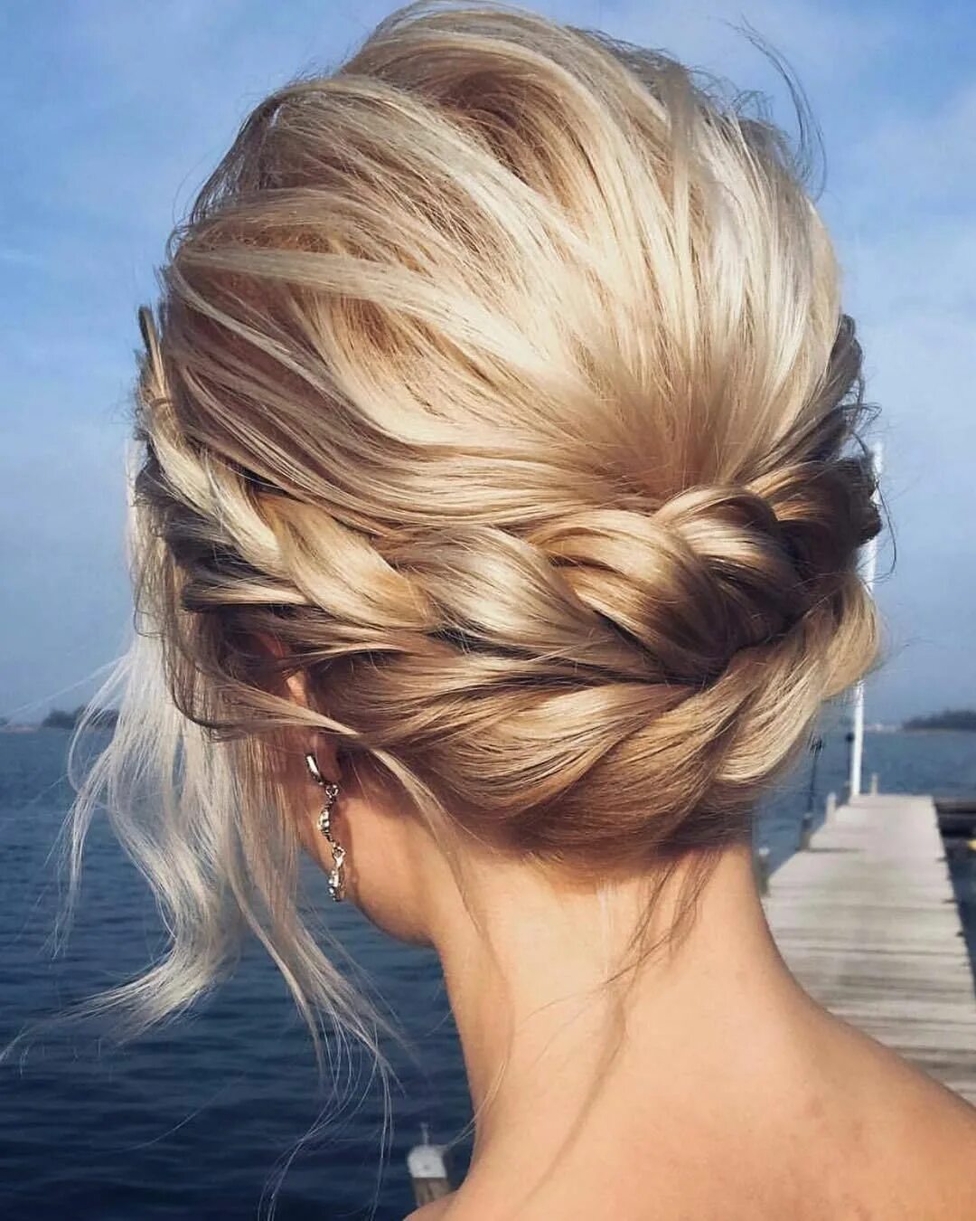 Летний прическа фото Romantic updo braid Hot hair styles, Fancy hairstyles, Spring hairstyles