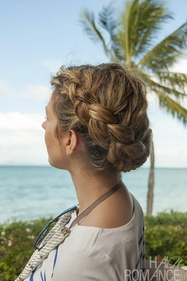 Летний прическа фото Hairstyle Tutorial - Dutch side braid and bun in curly hair - Hair Romance Hair 