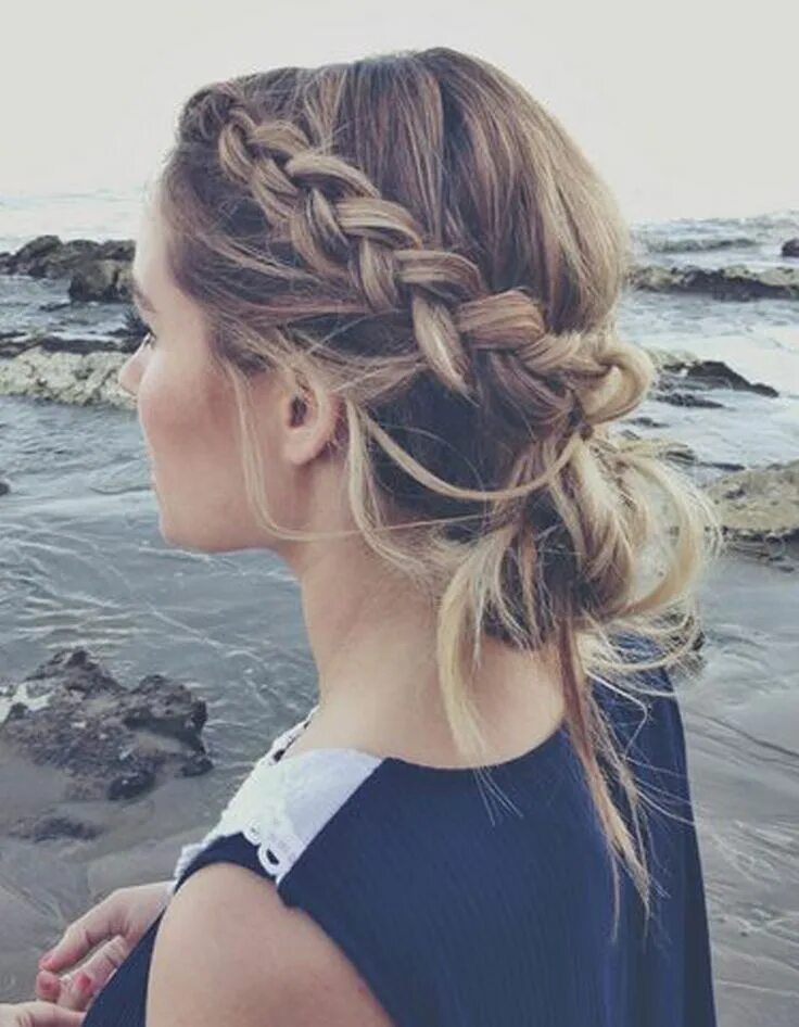 Летний прически на длинные волосы Cheveux attachés pour un mariage - Cheveux attachés : idées de coiffures chics o