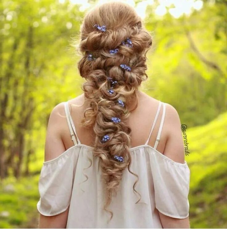 Летний прически на длинные волосы Spring Long curly hair, Curly hair styles, Hair styles
