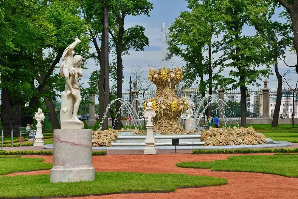 Летний сад сейчас фото Петербургские парки начинают закрывать на плановую просушку - Общественная палат