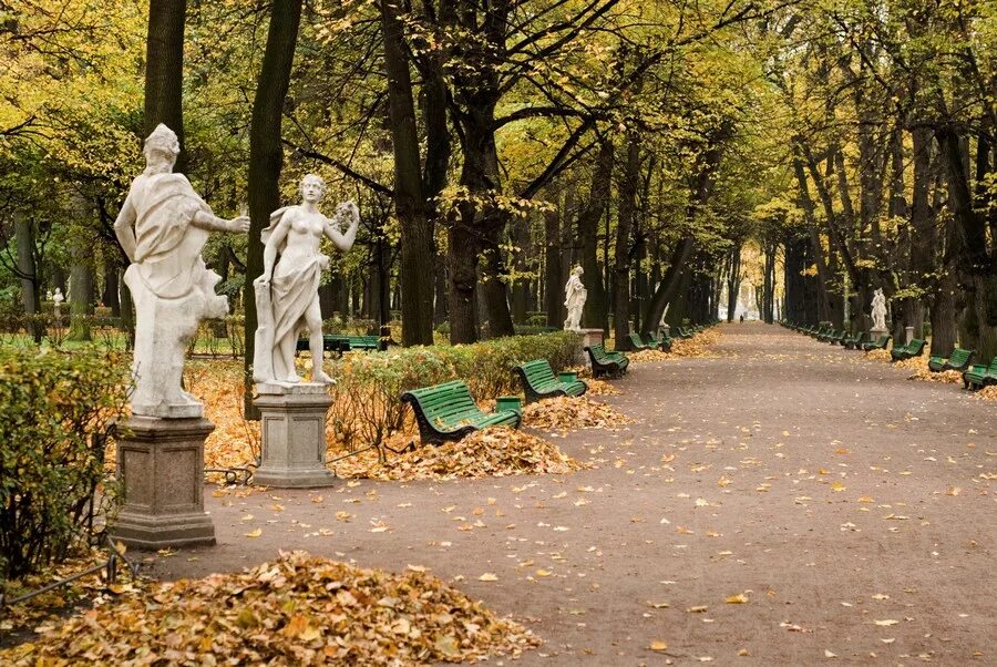 Летний сад в санкт петербурге осенью фото Тур "Занимательный Санкт-Петербург" (октябрь 2019-апрель 2020) - Туристическое а