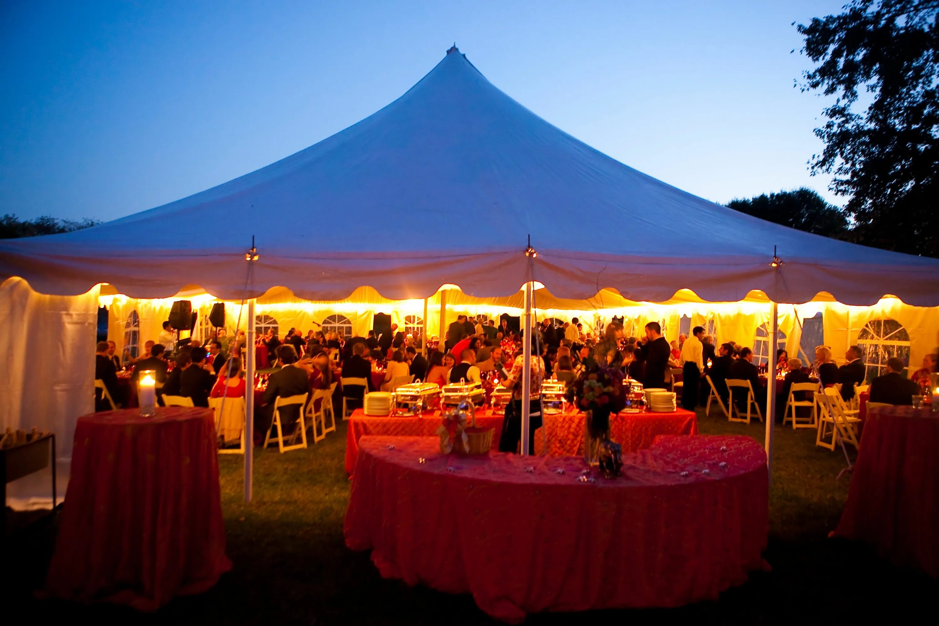 Летний шатер фото At-home Indian fusion wedding in Great Falls Virginia Event Accomplished Decoraç