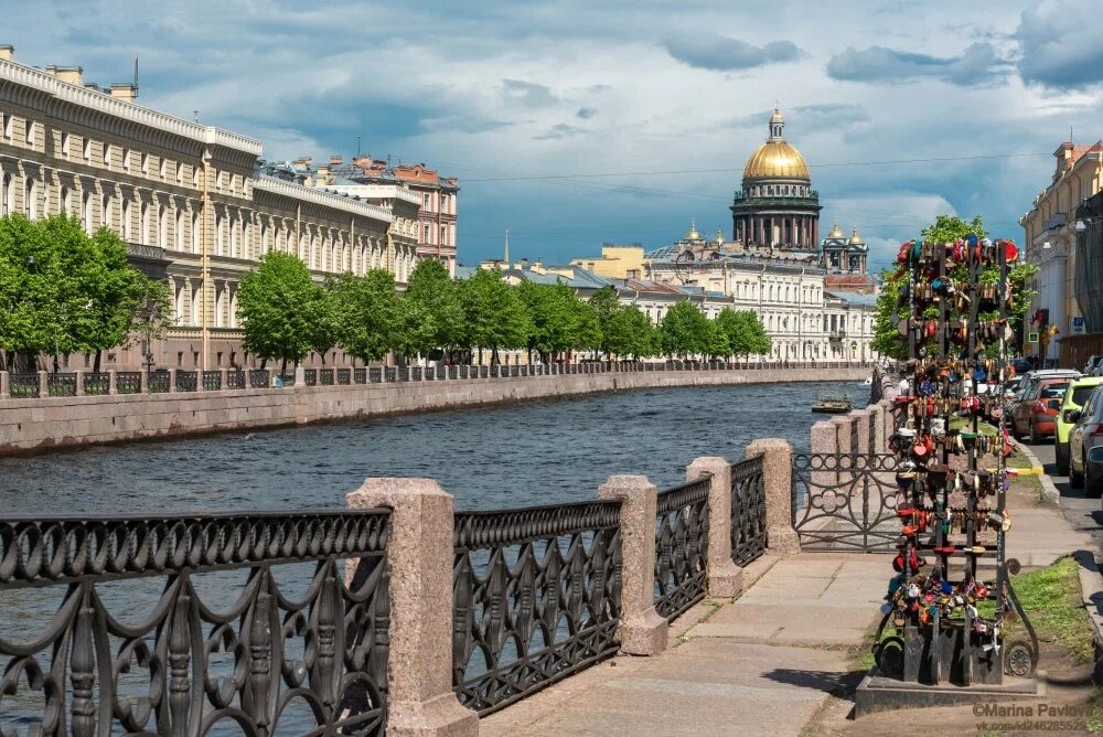 Летний спб фото Летний романтичный Санкт-Петербург. Река Мойка. Исаакиевский собор. Замки любви 