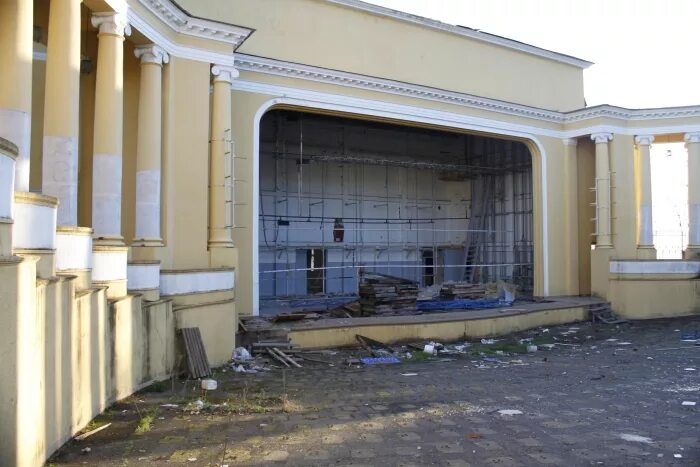 Летний театр фото Затянувшаяся реконструкция Летнего театра