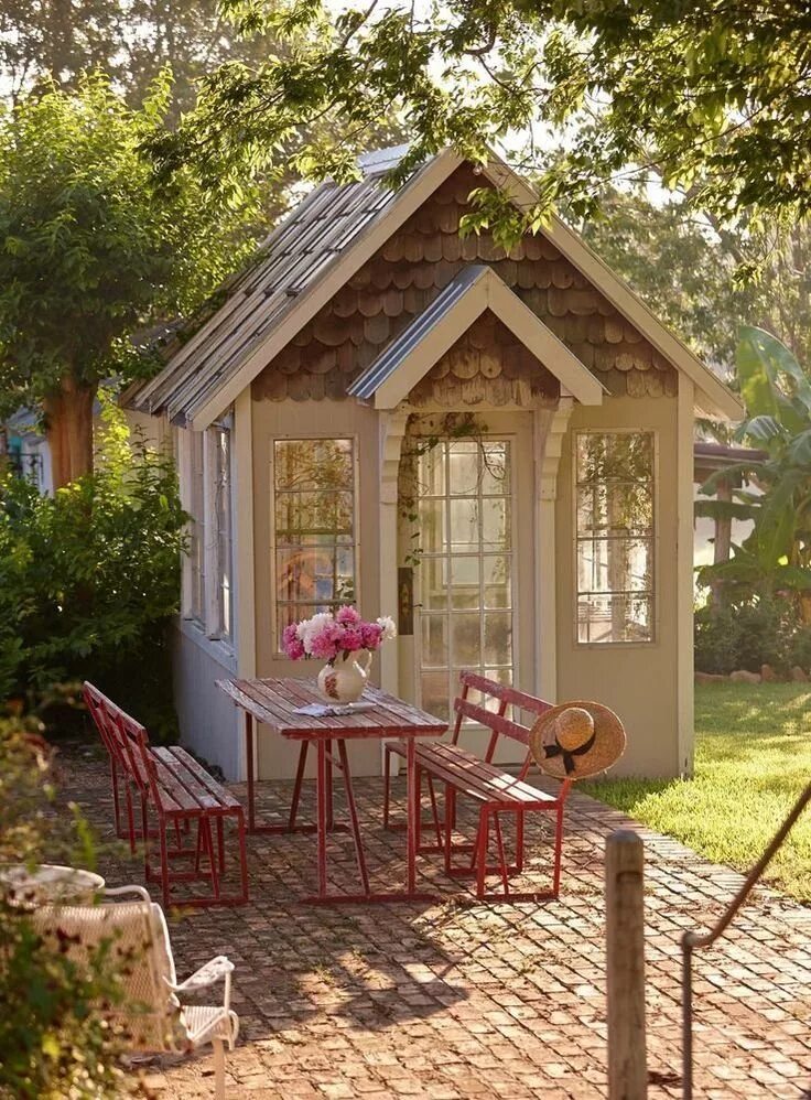 Летний вариант дачи Дизайн дачного участка: 10 трендов 2018 года - INMYROOM Brick patios, Backyard s