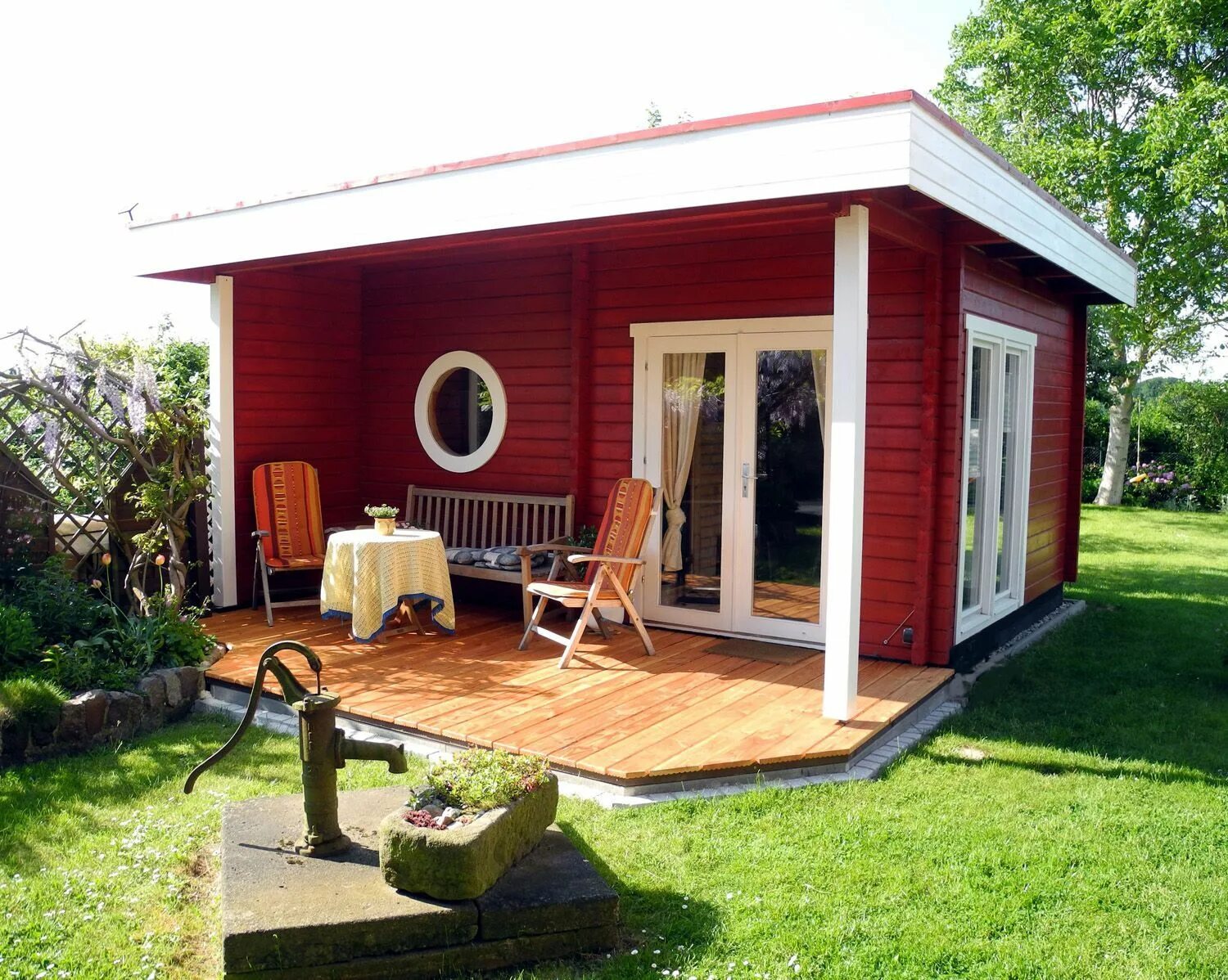 Летний вариант дачи Pin by Shed Kit Designs on Build Your Own Shed Plans Sweden house, Wooden terrac