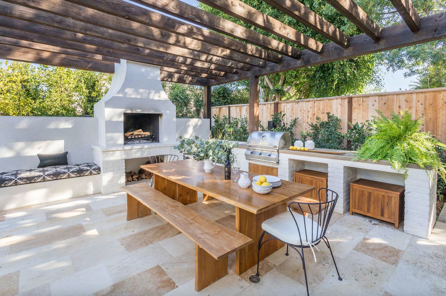 Летняя кухня дизайн внутри фото 24 Incredible Outdoor Dining Spaces For Entertaining In Style Outdoor dining spa