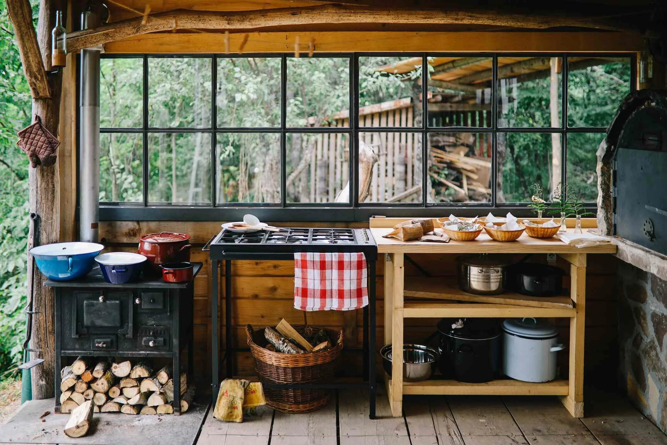 Летняя кухня в деревне фото What Is a Summer Kitchen?