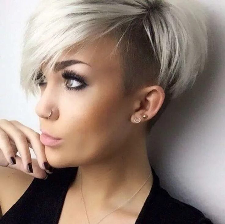 Летняя стрижка женская модная Short Hairstyle 2018 Cortes de pelo, Cortes de cabello corto, Estilos de cabello