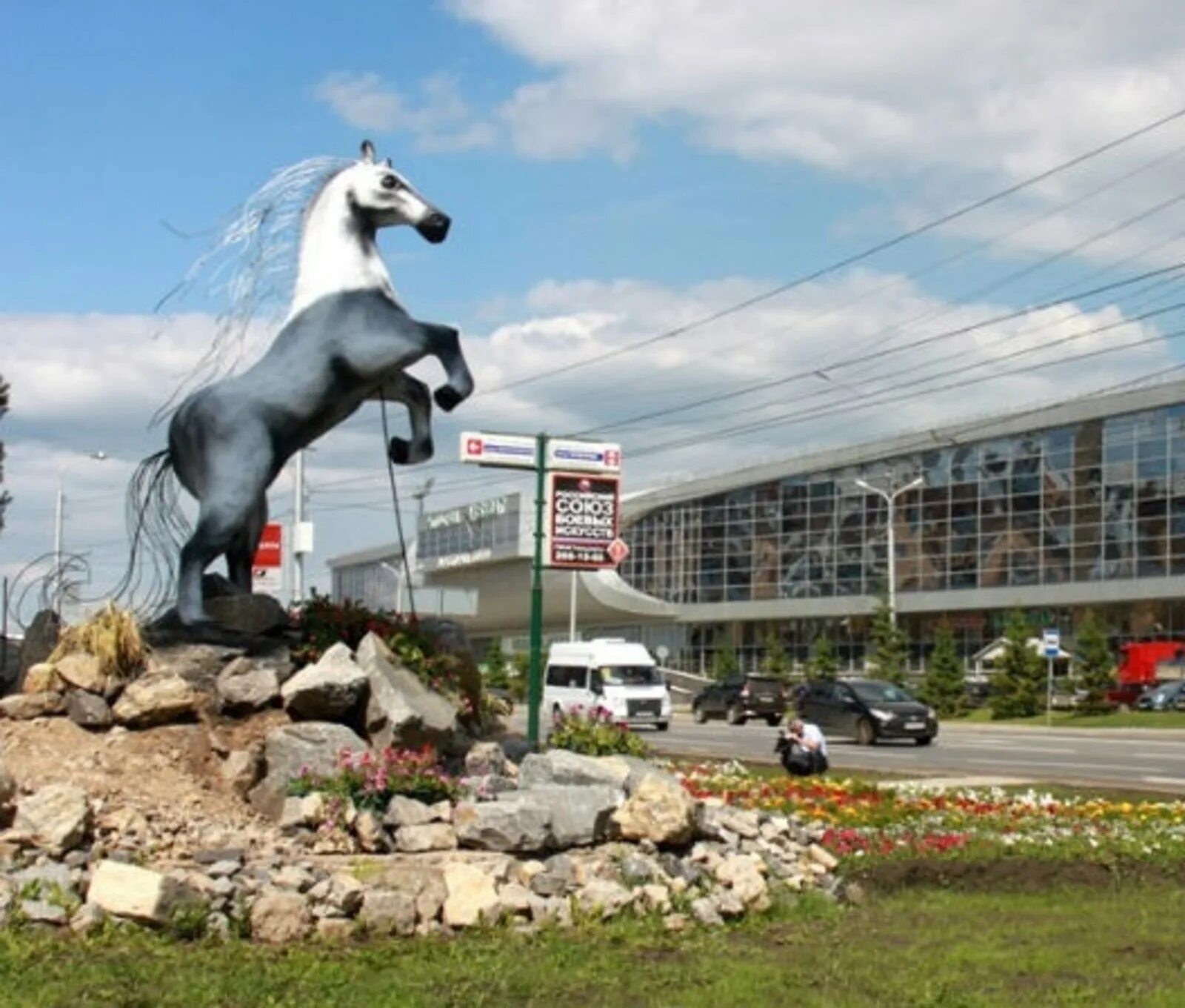 Лошадкин парк 38 уфа фото В Уфе появилась скульптура лошади