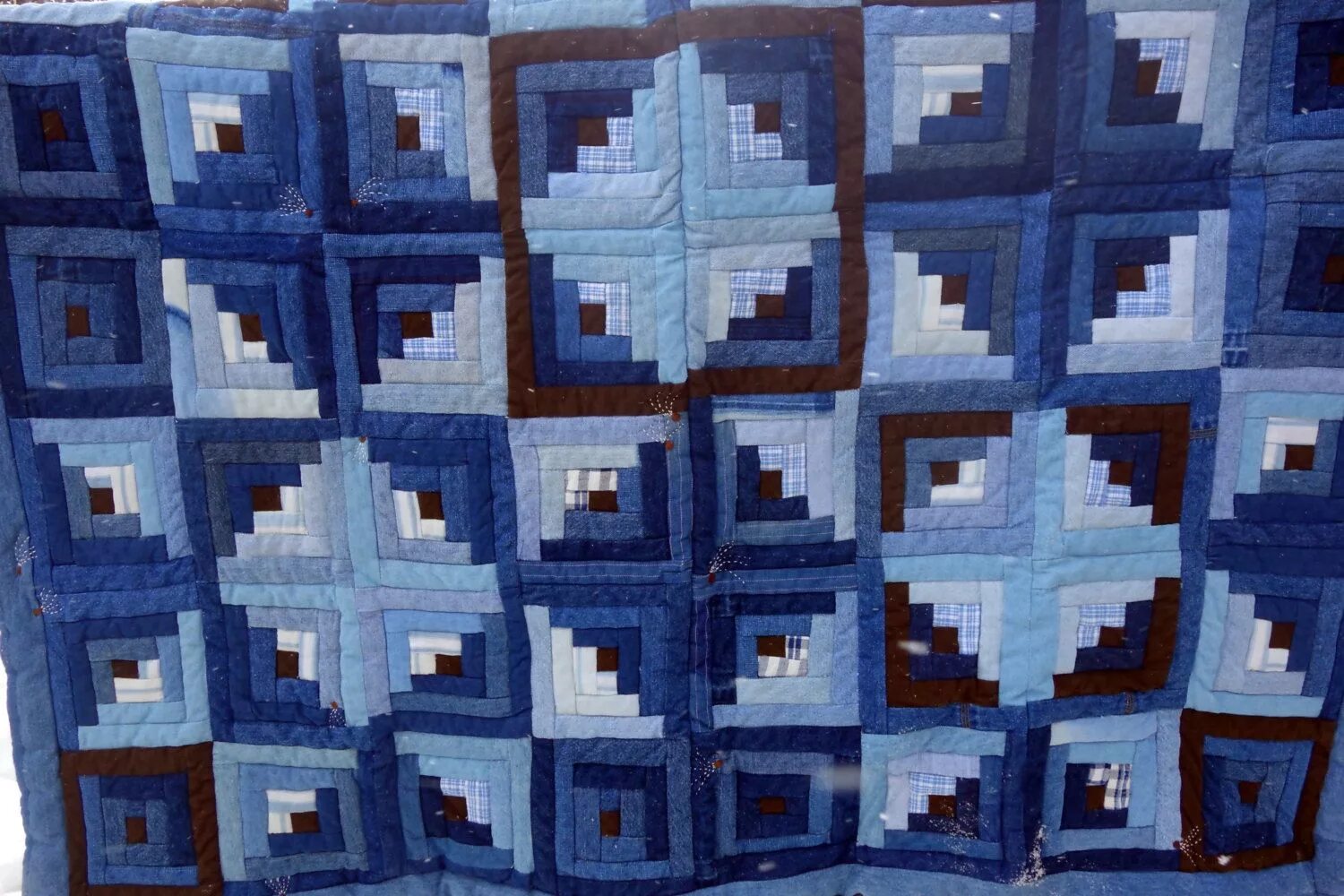 Лоскутное шитье из джинсы самое интересное фото Popular items for log cabin quilt on Etsy Blue jean quilts, Blue quilts, Hunters