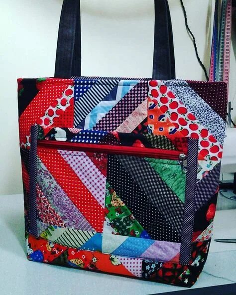 Лоскутные сумки фото 10 популярных идей на тему "bolsa de patchwork com molde" для вдохновения