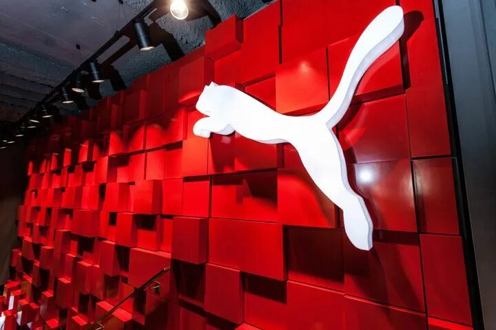 Магазин пума фото Puma store by Plajer & Franz Studio, Munich " Retail Design Blog Puma store, Ret