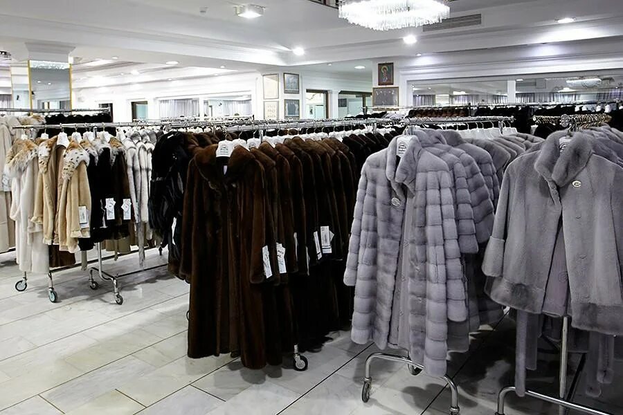 Магазин шубы брянск московский проспект 13 фото В Норильске управляющий меховым салоном украл почти 4 миллиона рублей. Красноярс
