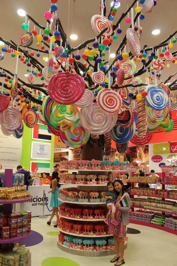Магазин сладостей фото Largest Candy Store in the World - Candylicious, Dubai Candy room, Candy store, 
