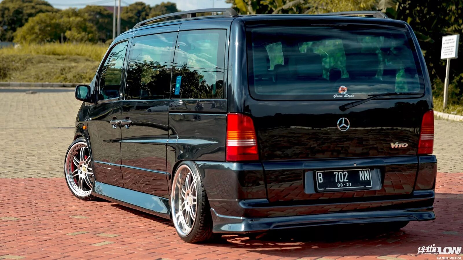 Магазин тюнинга мерседес вито Очень красивый автобус - Mercedes-Benz V-Class (W638), 2,2 л, 2001 года наблюден