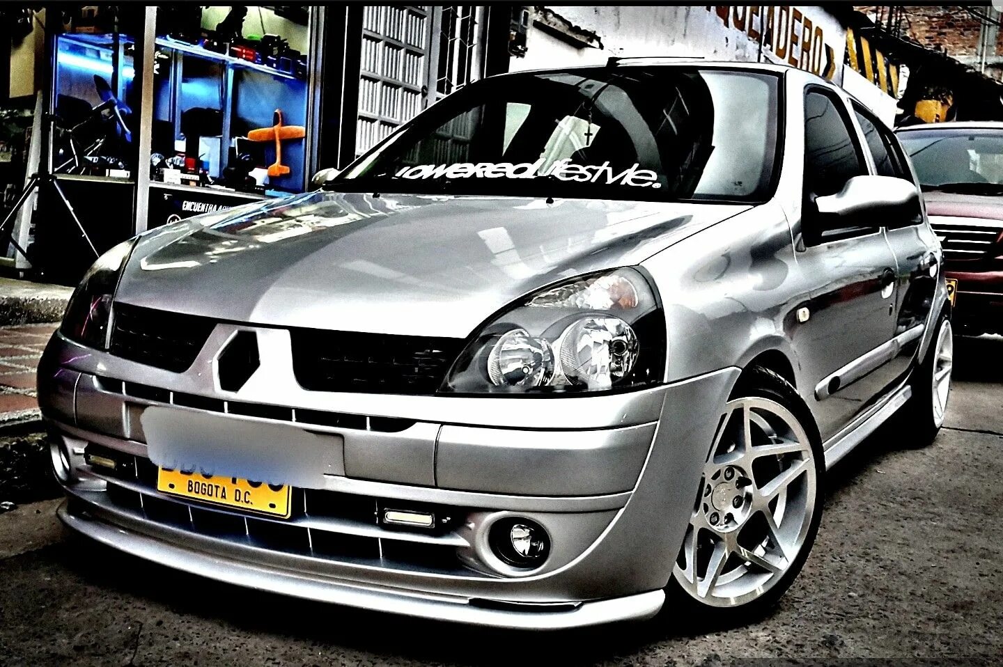 Магазин тюнинга рено Renault clio rs 1.6 Renault clío, Tuning coche, Autos