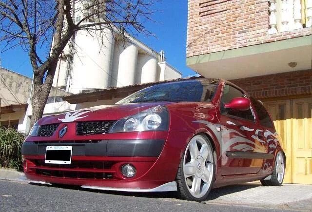 Магазин тюнинга рено 75-3-3-Renault+Clio+2+Tuning.jpg (image)
