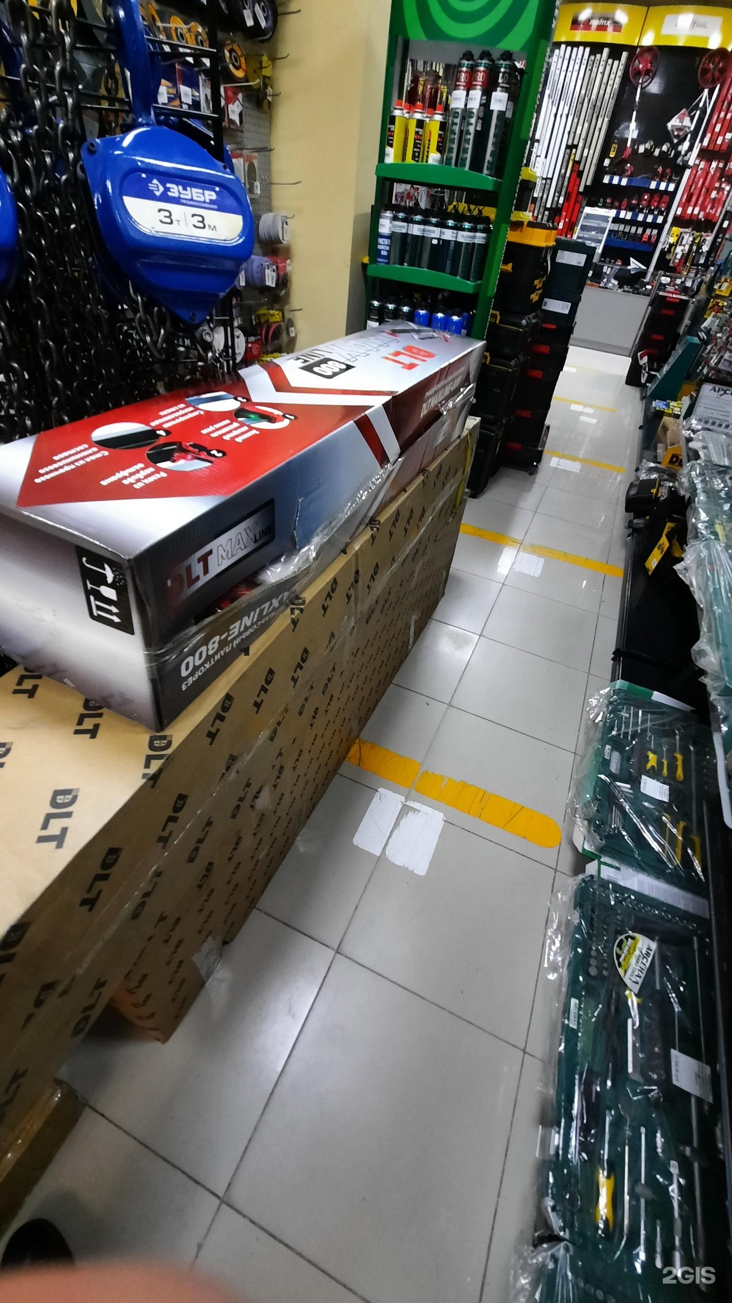 Магазин уровень фото Уровень, магазин электроинструментов, 20 Горно-Стрелковой Дивизии, 16а, Сочи - 2