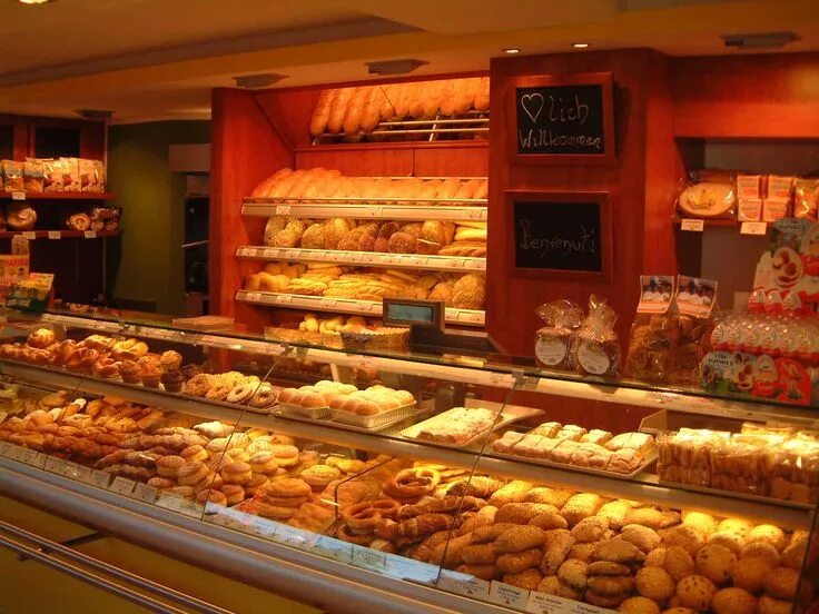 Магазин выпечки фото Bakeries...All I need is a baguette and I'm good to go! German bakery, Bakery, H