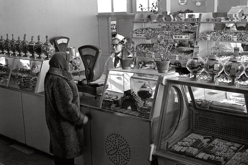 Магазины в ссср фото и цены Ретро. Вспомним о советской торговле. Подборка разных снимков ПАНТОГРАФ Дзен