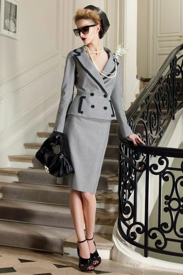 Магазины женской одежды в классическом стиле Christian Dior Resort 2010 Fashion Show 2010 fashion, Fashion clothes women, Fas
