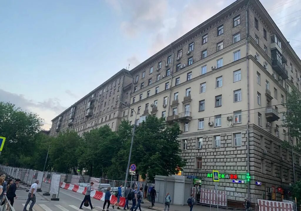 Магдалина киевская ул 15 фото Продажа трёхкомнатной квартиры Москва, метро Студенческая, Киевская улица 20, це