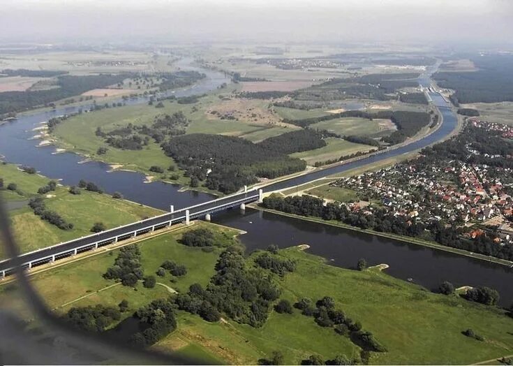Магдебург мосты через эльбу фото Magdeburg Water Bridge, Germany - The water bridge now connects Berlin’s inland 