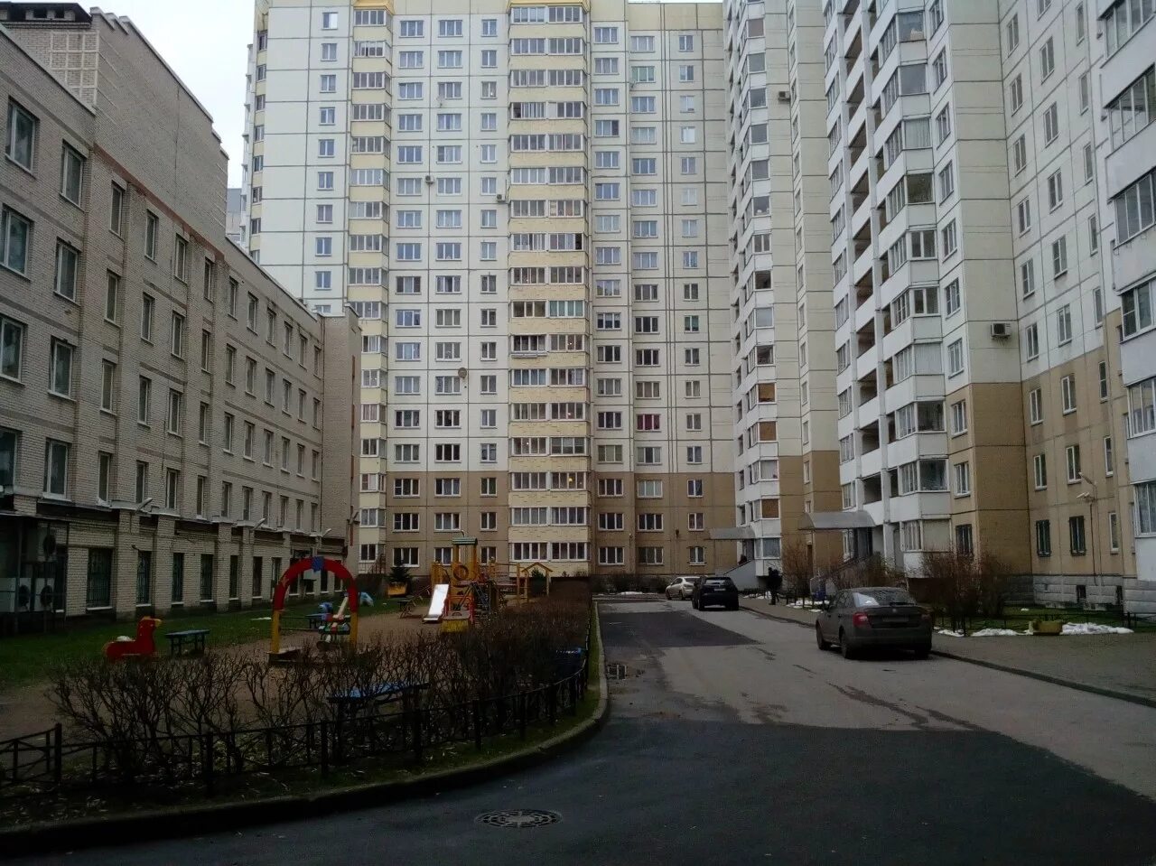 Маггроз серебристый бул 29 корп 1 фото Продажа квартир общая площадь 42 м2, кухня 12.5 м2