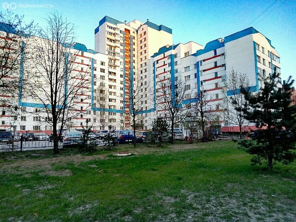 Маггроз серебристый бул 29 корп 1 фото Продажа 3-комнатной квартиры 75 м² по адресу Санкт-Петербург, Серебристый бульва