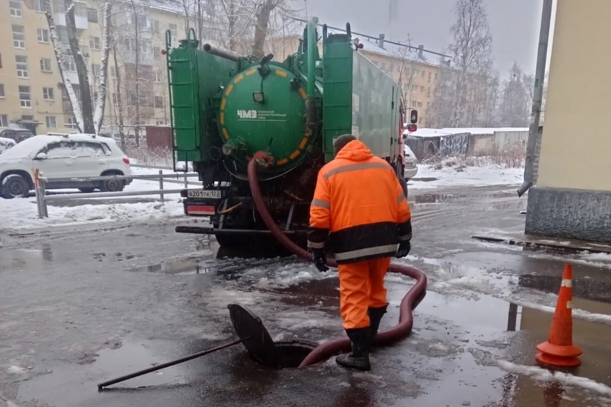 Магистраль ул гагарина 33 фото Часть Троицкого проспекта перекроют в Архангельске из-за ремонта коллектора - МК