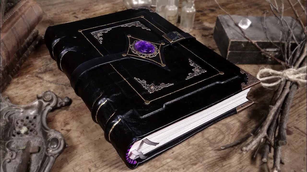 Магия книга фото Binding a MYSTICAL Handmade GRIMOIRE / Book of Shadows! - YouTube