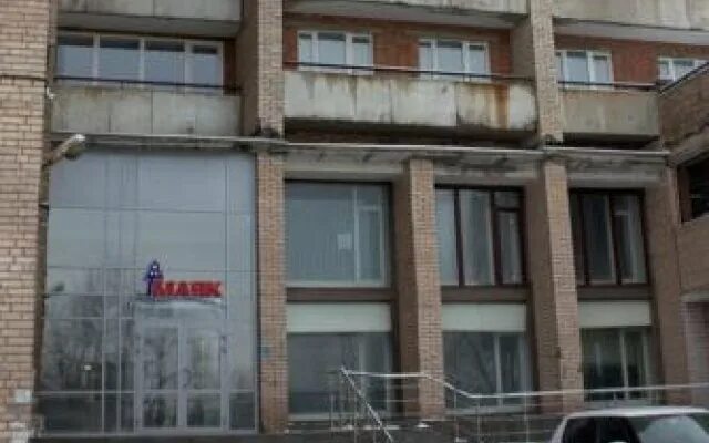 Магнит двинская ул 8 корп 3 фото Отели Санкт-Петербурга рядом с метро Кировский завод - забронировать гостиницу в