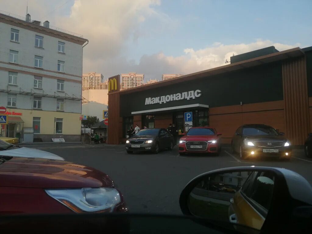Магнит хорошевское ш 34а стр 1 фото Макдоналдс, быстрое питание, Хорошёвское ш., 35А, стр. 1, Москва CF4