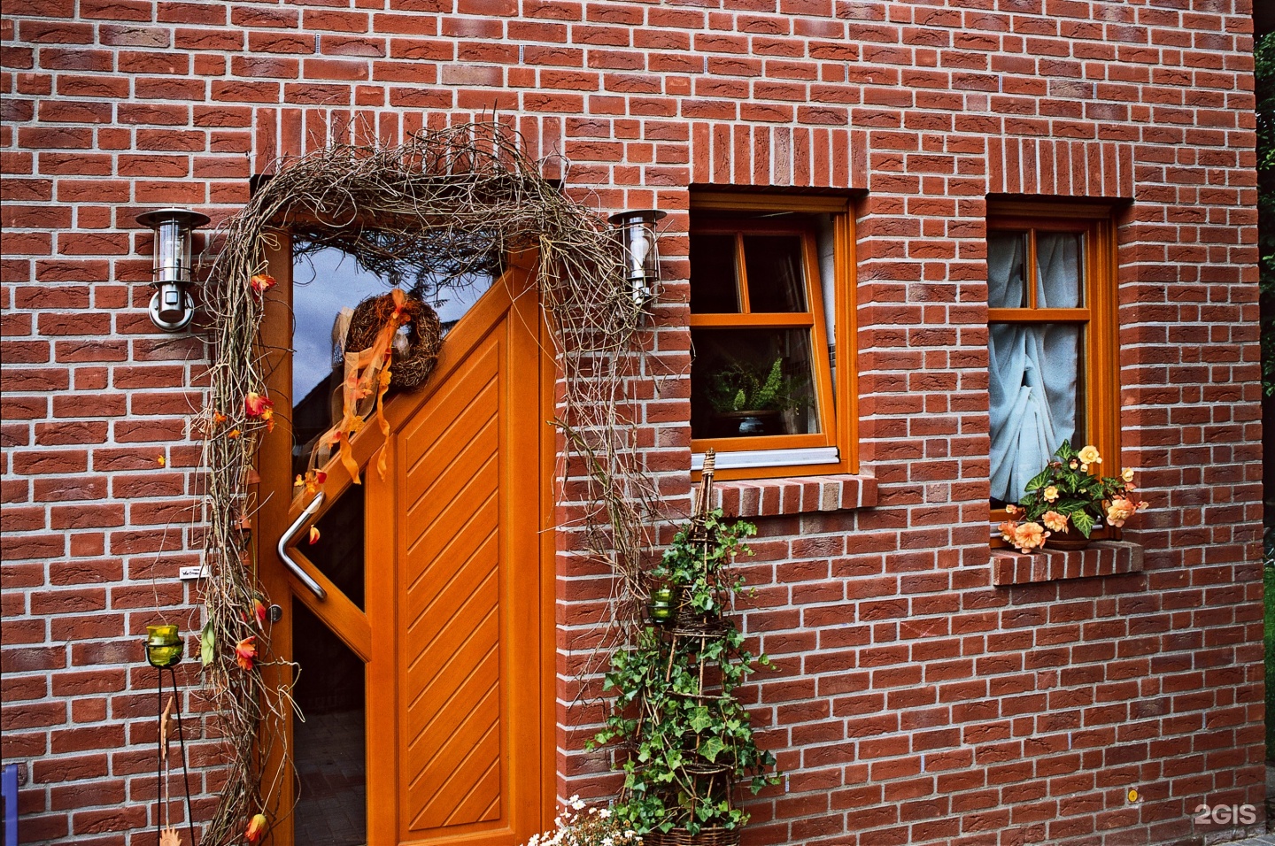 Магнит кирпичная ул 3 фото Loft, студия кирпича, улица Сары Садыковой, 5, Казань - 2ГИС