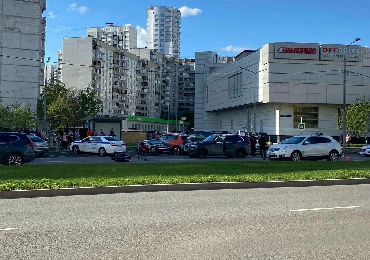 Магнит митинская ул 50 москва фото Авария на Дубравной улице Митино СЗАО Дзен