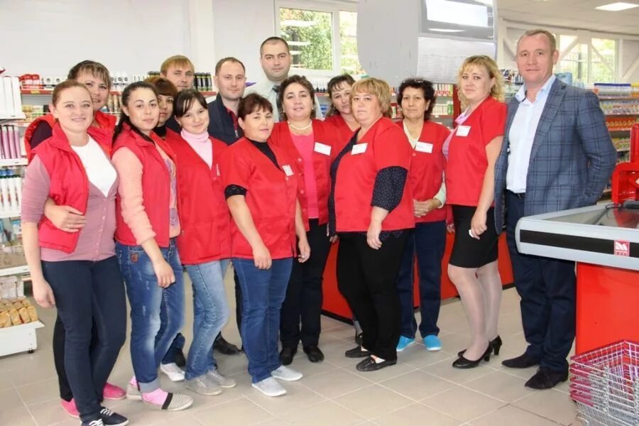 Магнит работники фото В Кайбицком районе открылся магазин "Магнит"