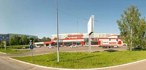 Магнит семейный просп вахитова 2ж фото Magnit, food hypermarket, Россия, Нижнекамск, проспект Вахитова, 2Ж - Yandex Map
