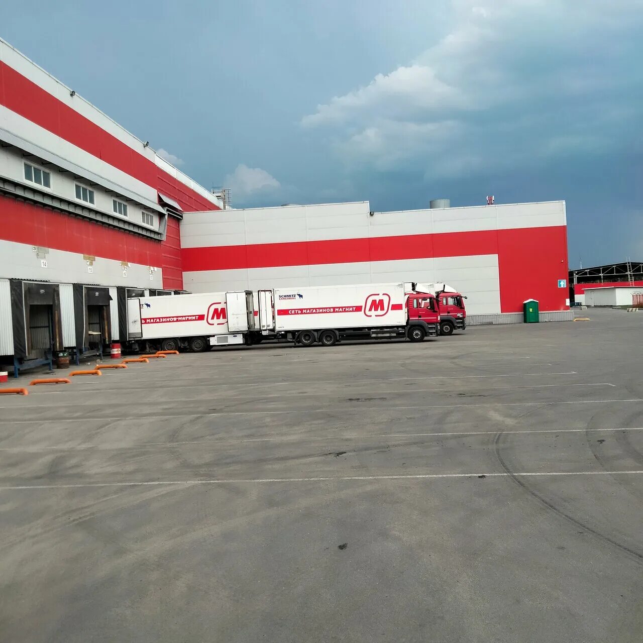 Магнит свердловская область городской округ первоуральск фото Magnit Atp, state-owned trucking company, Russia, Sverdlovsk Region, gorodskoy o