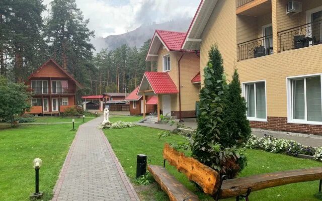 Магнит ул дружбы 12 село манжерок фото Отели 3 звезды в Манжероке - забронировать гостиницу в Манжероке, цены 2024 на б