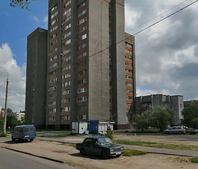 Магнит ул зои космодемьянской 1 1 фото Липчанин погиб, упав с балкона 13-го этажа - LipetskMedia