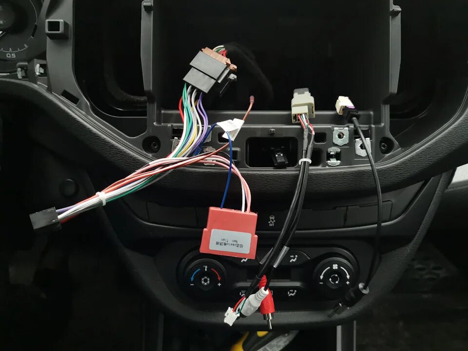Магнитола весты как подключить Покупка и установка магнитолы Teyes Spro - Lada Vesta, 1,6 л, 2015 года автозвук