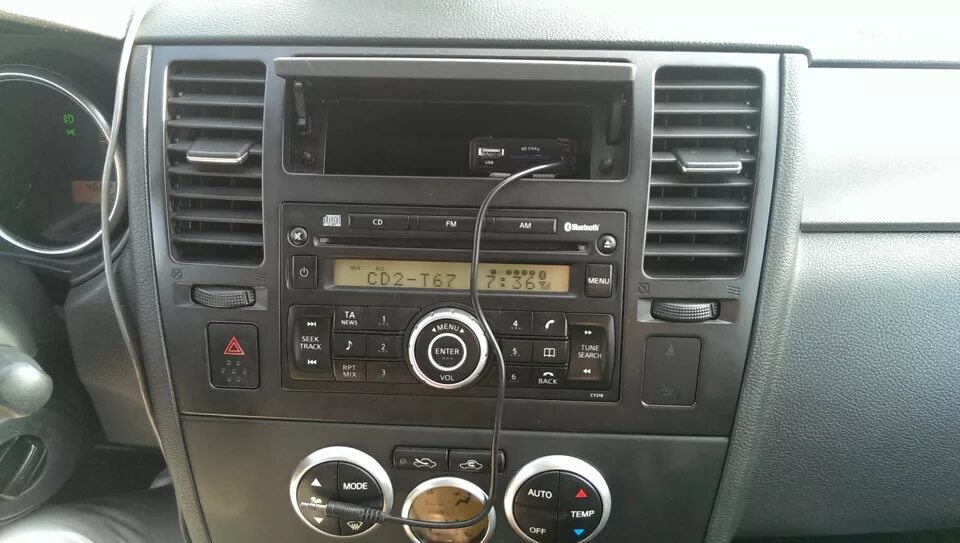 Магнитолы ниссан штатная фото Родная магнитола и MP3 - Nissan Tiida (1G), 1,6 л, 2008 года электроника DRIVE2