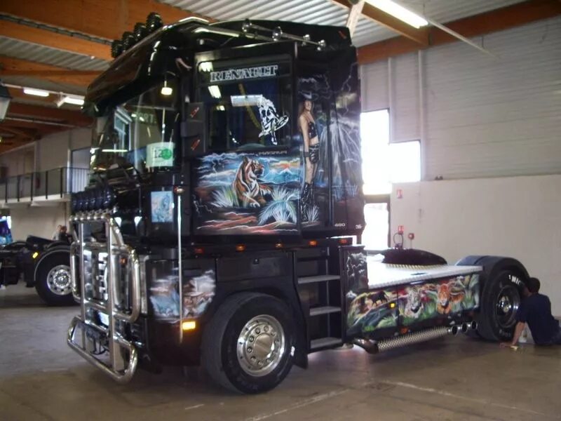 Магнум тюнинг фото Фото Магнумов из интернета. ч.1 - Renault Magnum, 1,2 л, 2004 года фотография DR