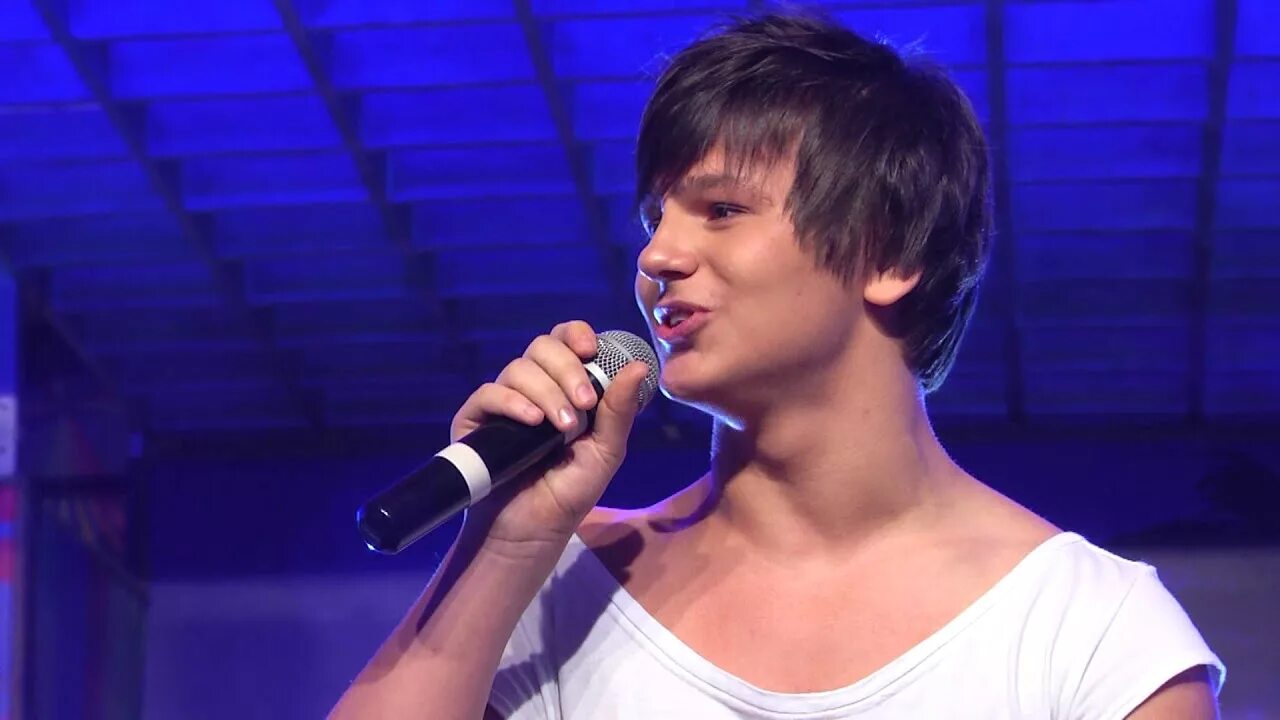 Магомед билалов певец фото Магомед Билалов - Бедный человек (MTV Бриз 150613) - YouTube